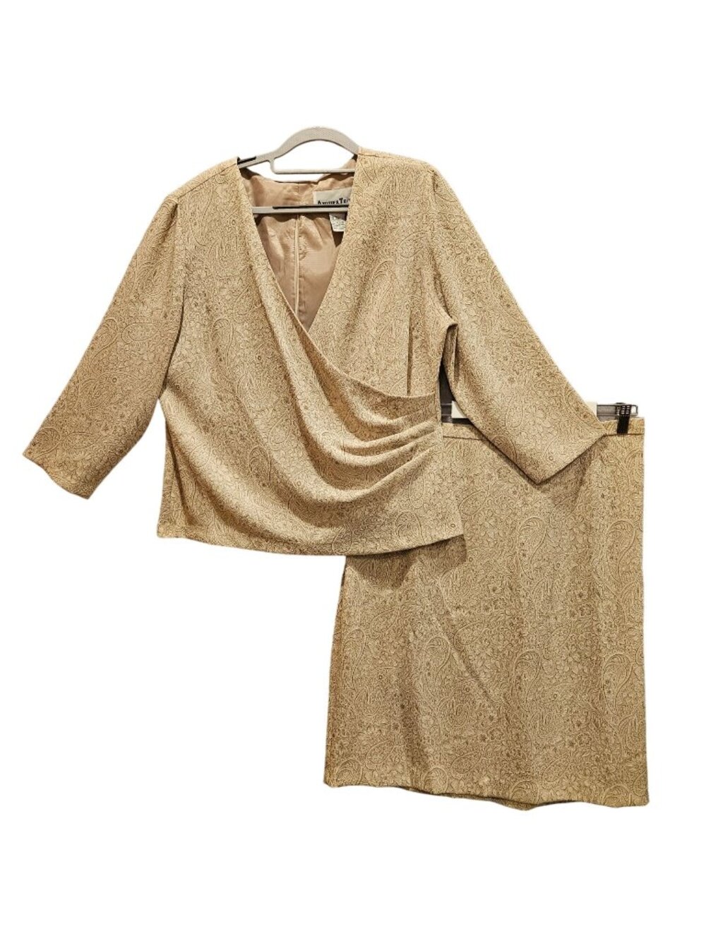 Another Thyme Skirt Blouse Set Womens 18 Cream Tan Paisley V-neck side gather